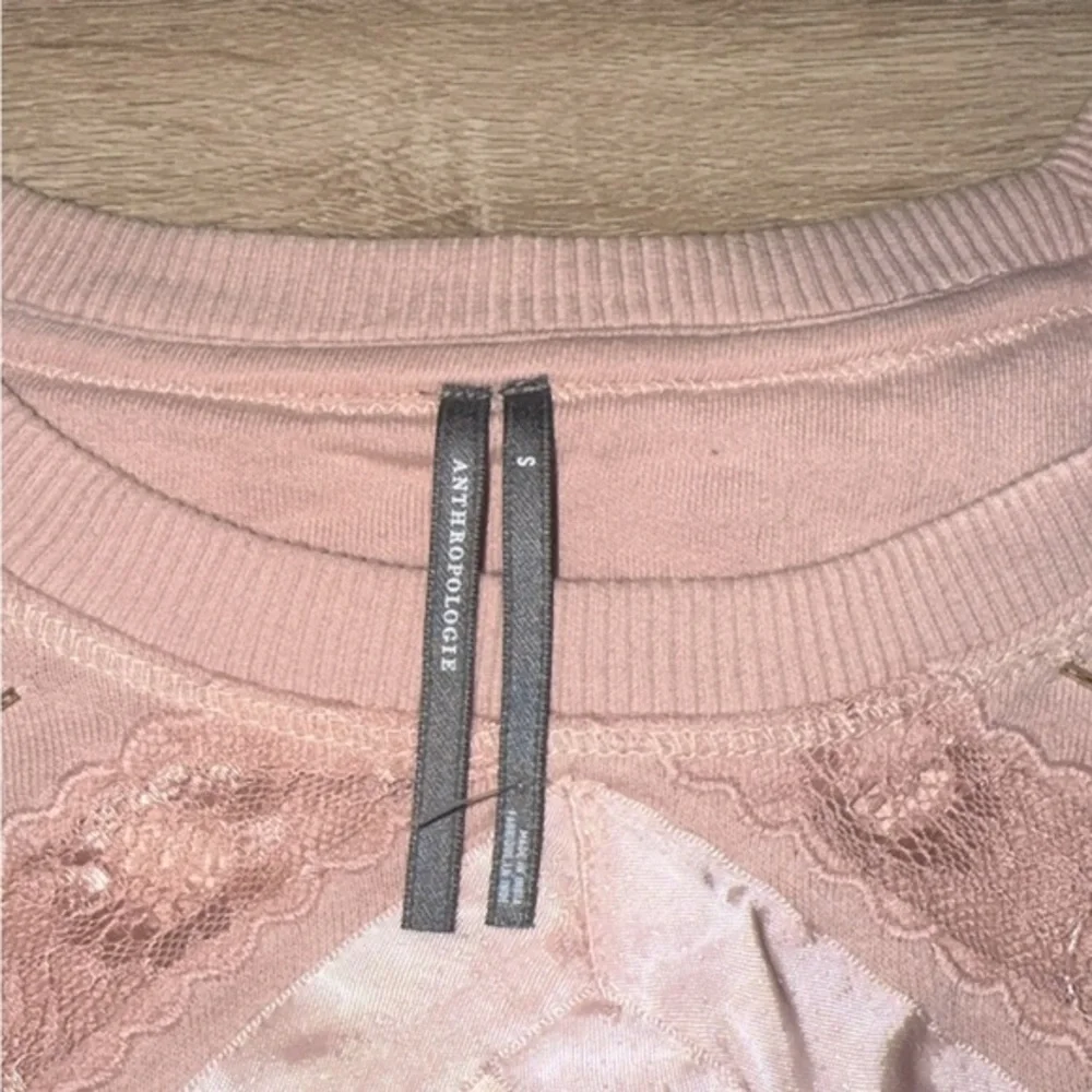 Anthropologie Beaded Bow Dusty Blush Pink Sweater Sweatshirt‎ Small